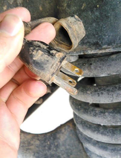 Block heater plug